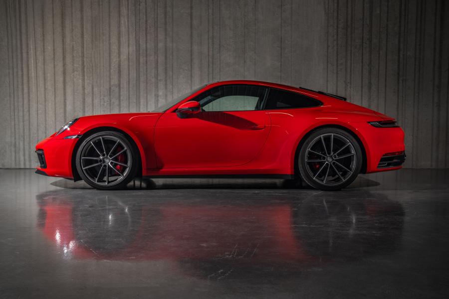  Porsche 911 Carrera S (992) 2019 года  (AU) (фото 17 из 40)